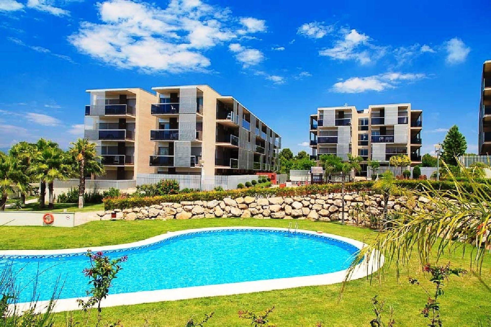 Paradise Village Litoral Costa Dorada Salou Extérieur photo